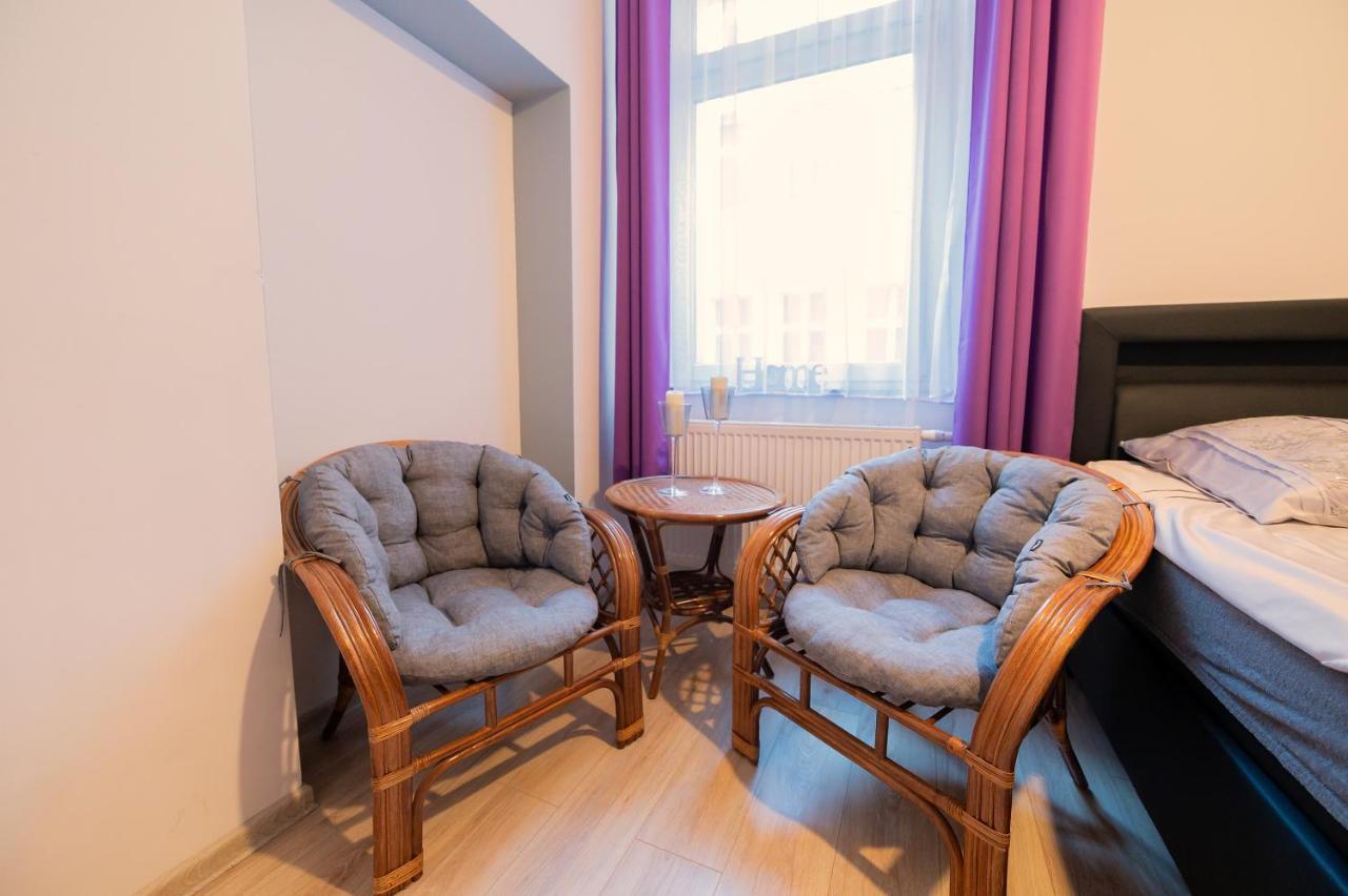 Aparthotel Zabrze, Apartamenty W Centrum Z Prywatnym Parkingiem Exterior foto