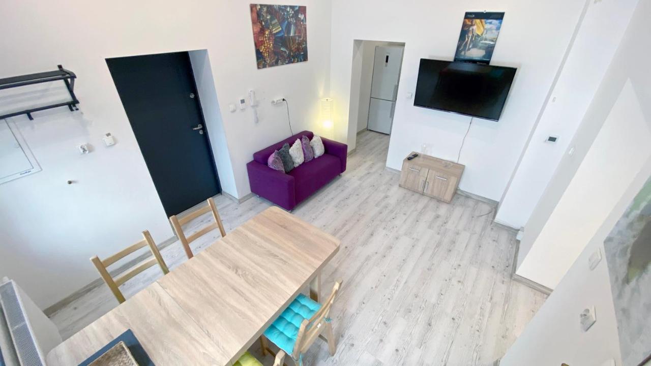 Aparthotel Zabrze, Apartamenty W Centrum Z Prywatnym Parkingiem Exterior foto